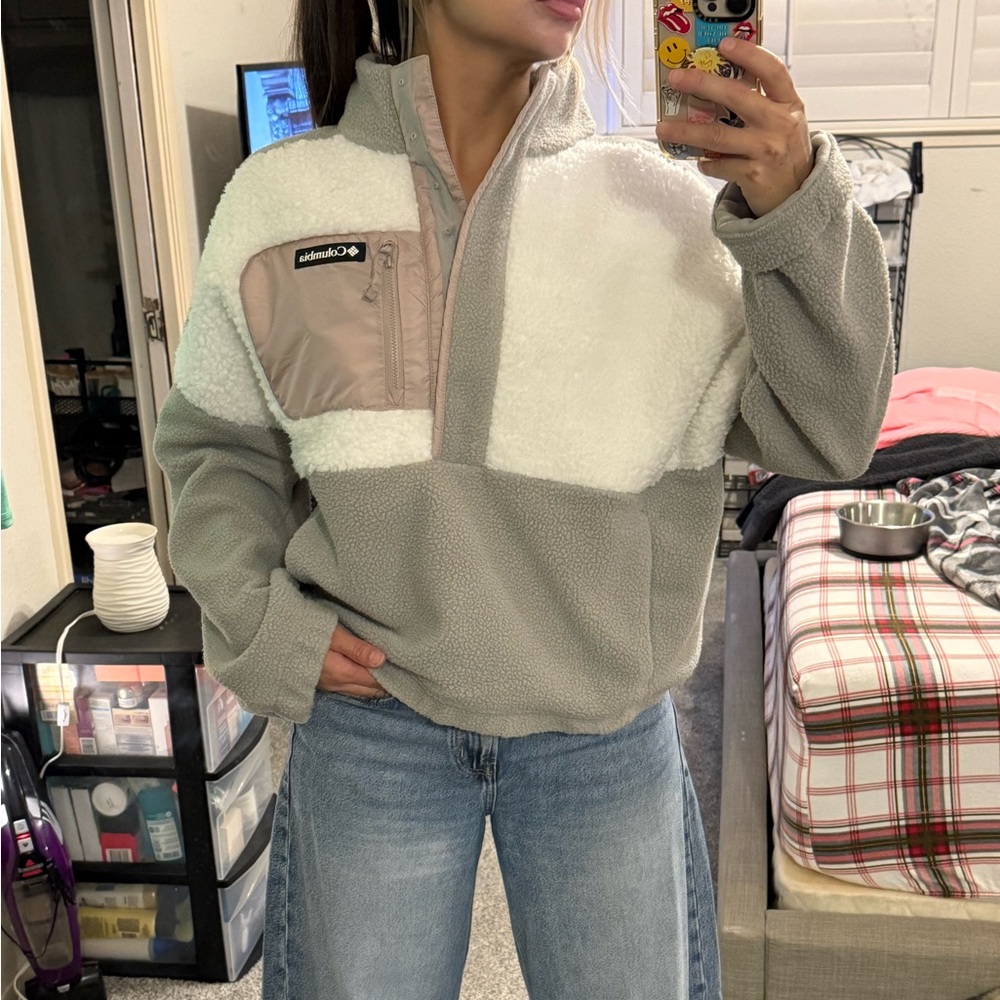 Columbia Women's Sweater
